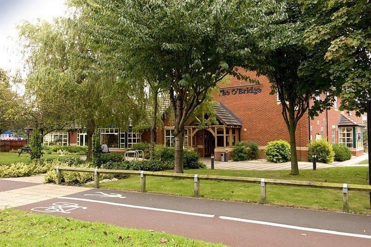 Premier Inn Taunton Central Extérieur photo