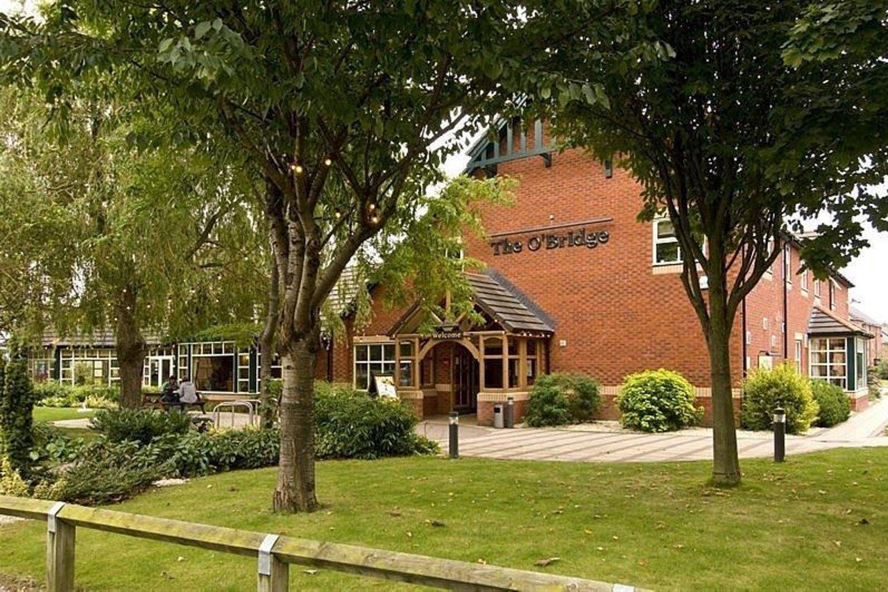 Premier Inn Taunton Central Extérieur photo