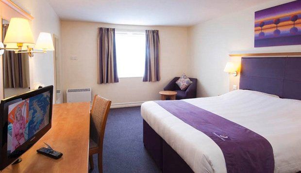 Premier Inn Taunton Central Extérieur photo